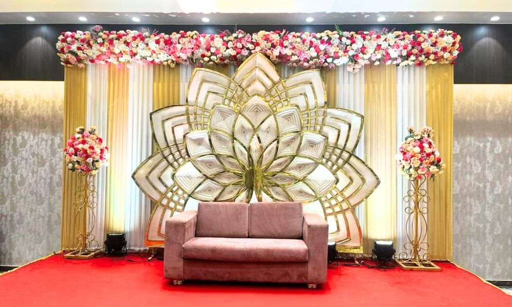 Banquet at Goregaon W, Kings Banquet