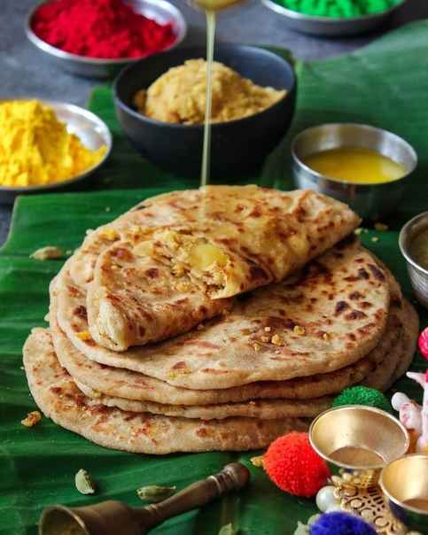 Puran poli made by satish caterers