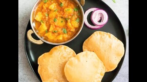 Rajgira Puri with Potato Curry